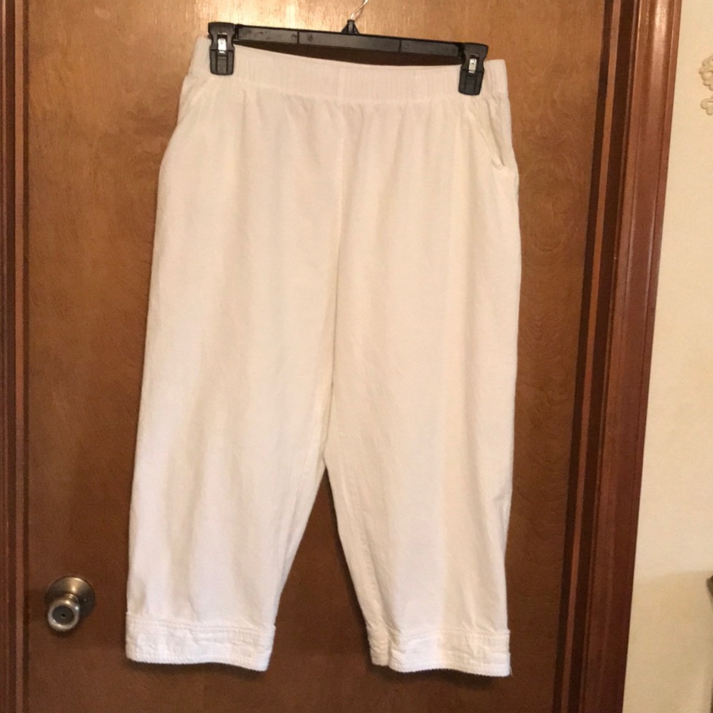 Dressbarn Large 100% Cotton Capris